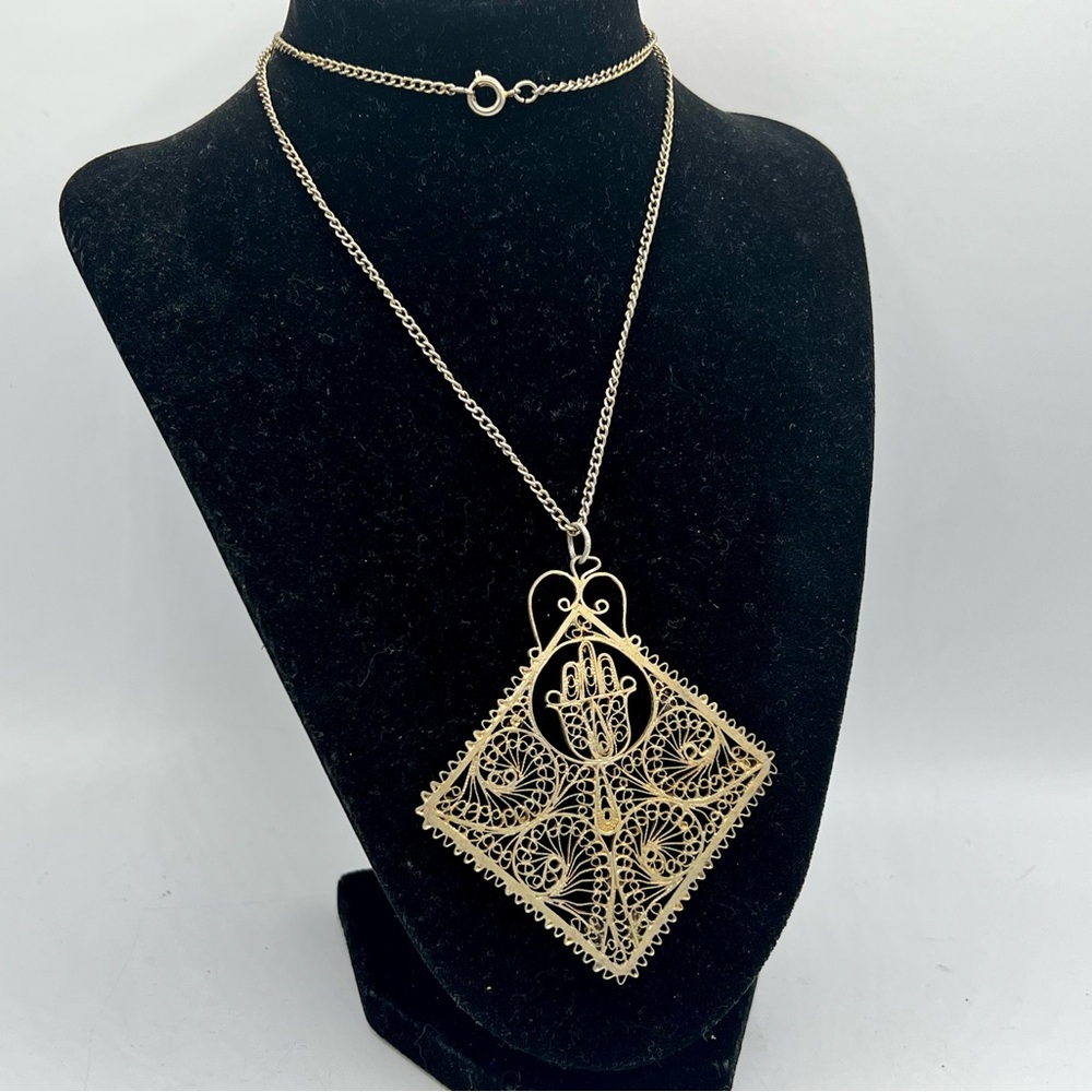 Vintage silver filigree large intricate hamsa pendant 24” chain